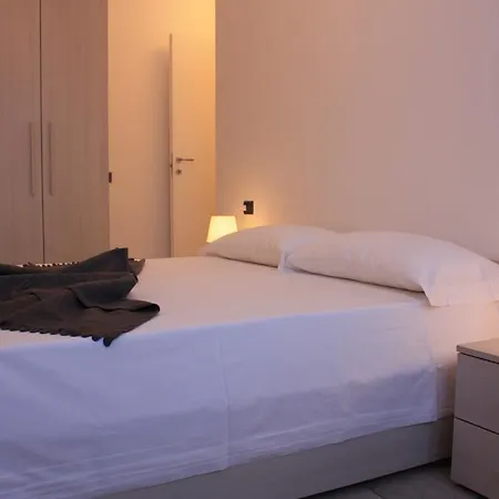 Y And G Appartement Cernobbio